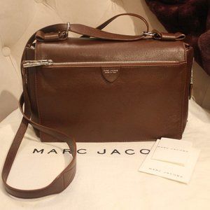 Marc Jacobs leather Amelia convertible crossbody shoulder & expandable bag EUC